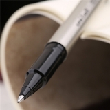 三菱 耐水性走珠笔签字笔 UB-177 0.7mm